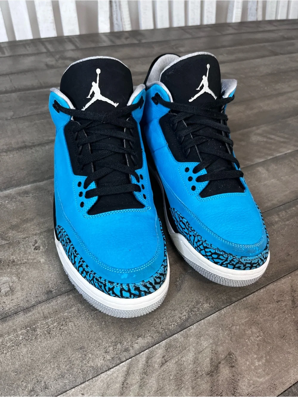 Jordan bold blue